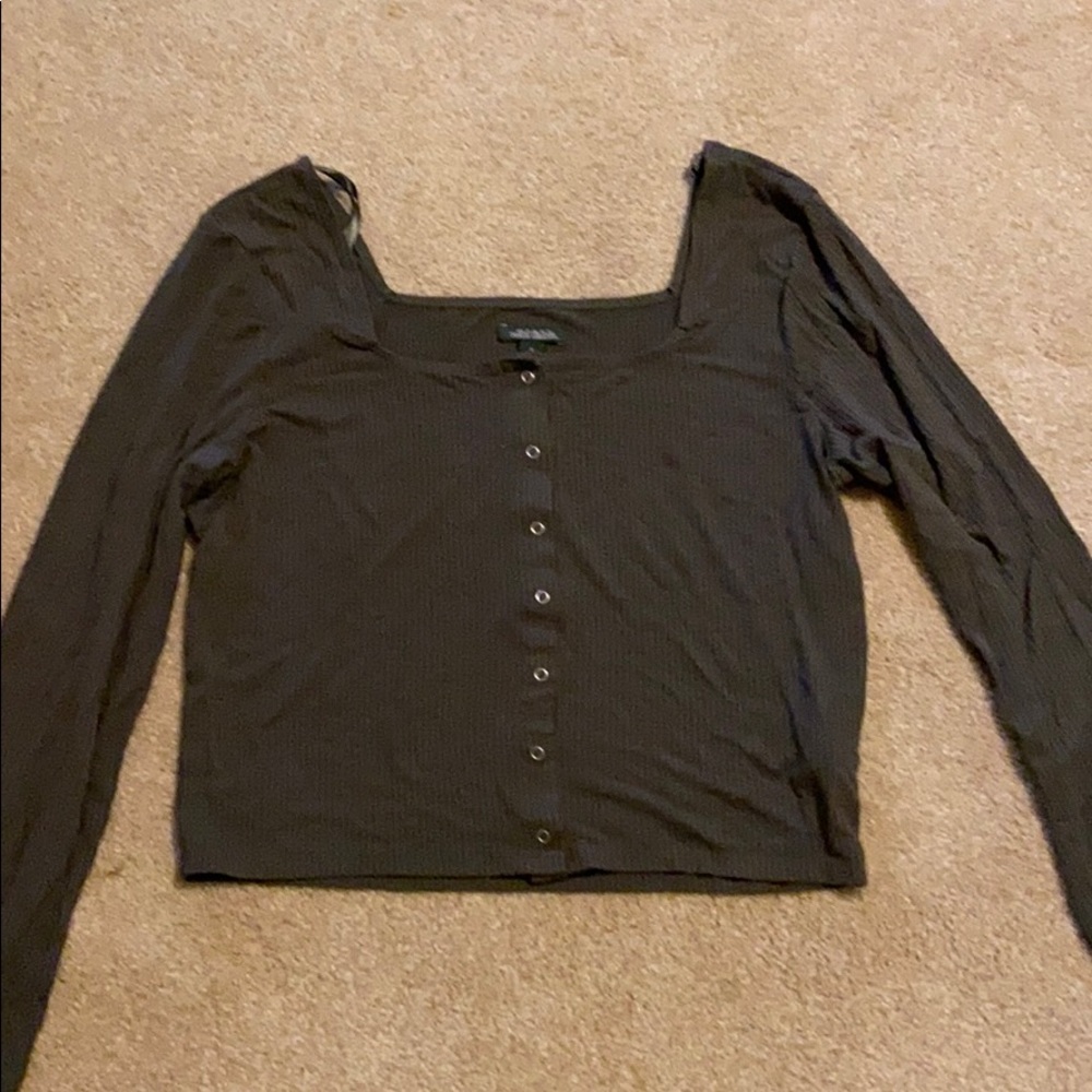 Long sleeve crop top